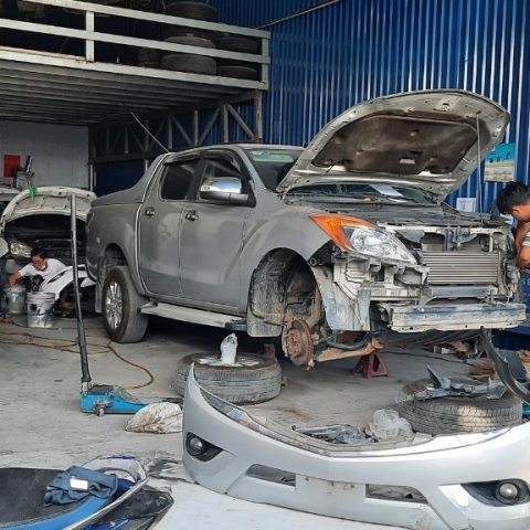 Dịch vụ thay nhớt